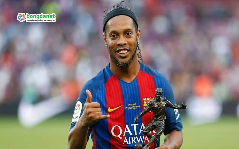 Sự nghiệp phát triển đầy triển vọng của Ronaldinho